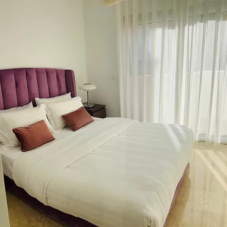 Semesterbostad Puerto Banus 3 *